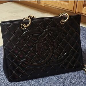Chanel Black Quilted Women's Bag